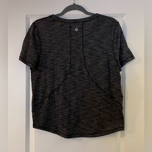Lululemon Athletic Top Short Sleeve Shirt Black / Gray Sz 4 - Like New Condition